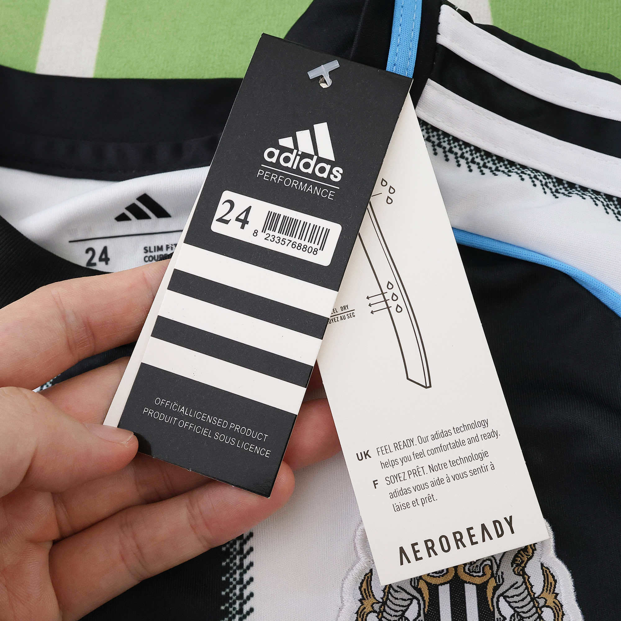 Conjunto Infantil Newcastle I 25/26