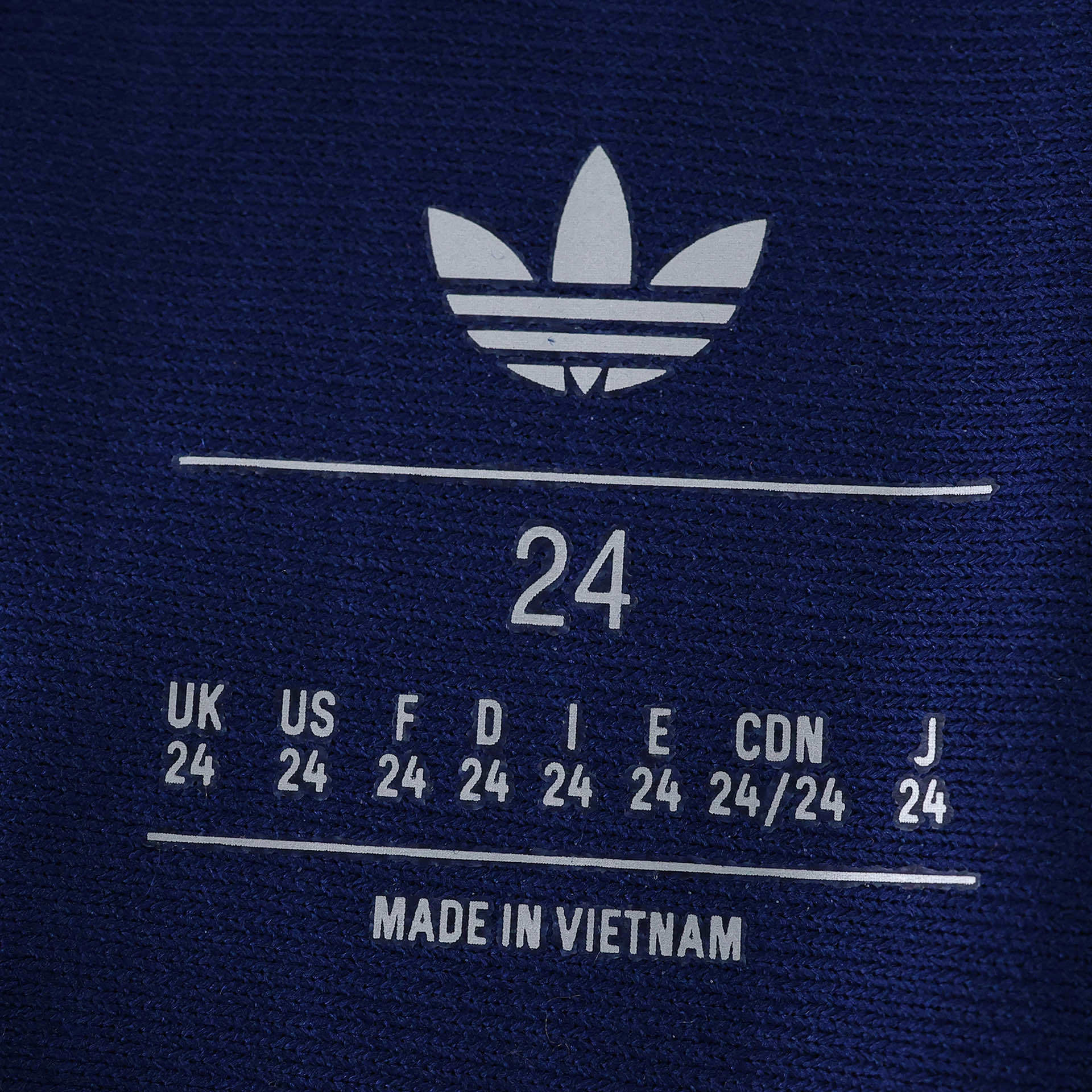 Conjunto Infantil Newcastle II 25/26