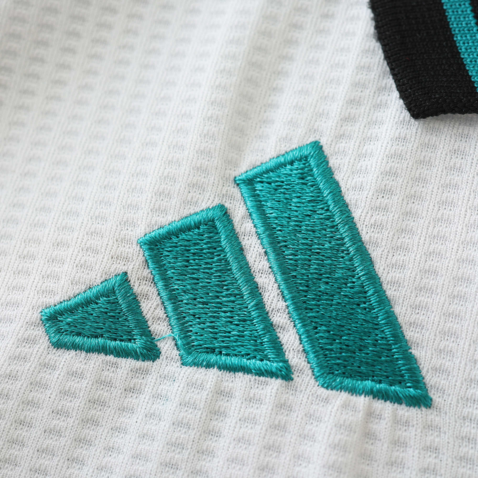 Conjunto Infantil Newcastle III 24/25