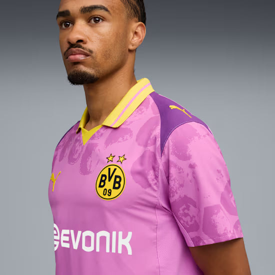 Camisa Borussia Dortmund x KidSuper 25/26 Torcedor Puma Masculina Rosa