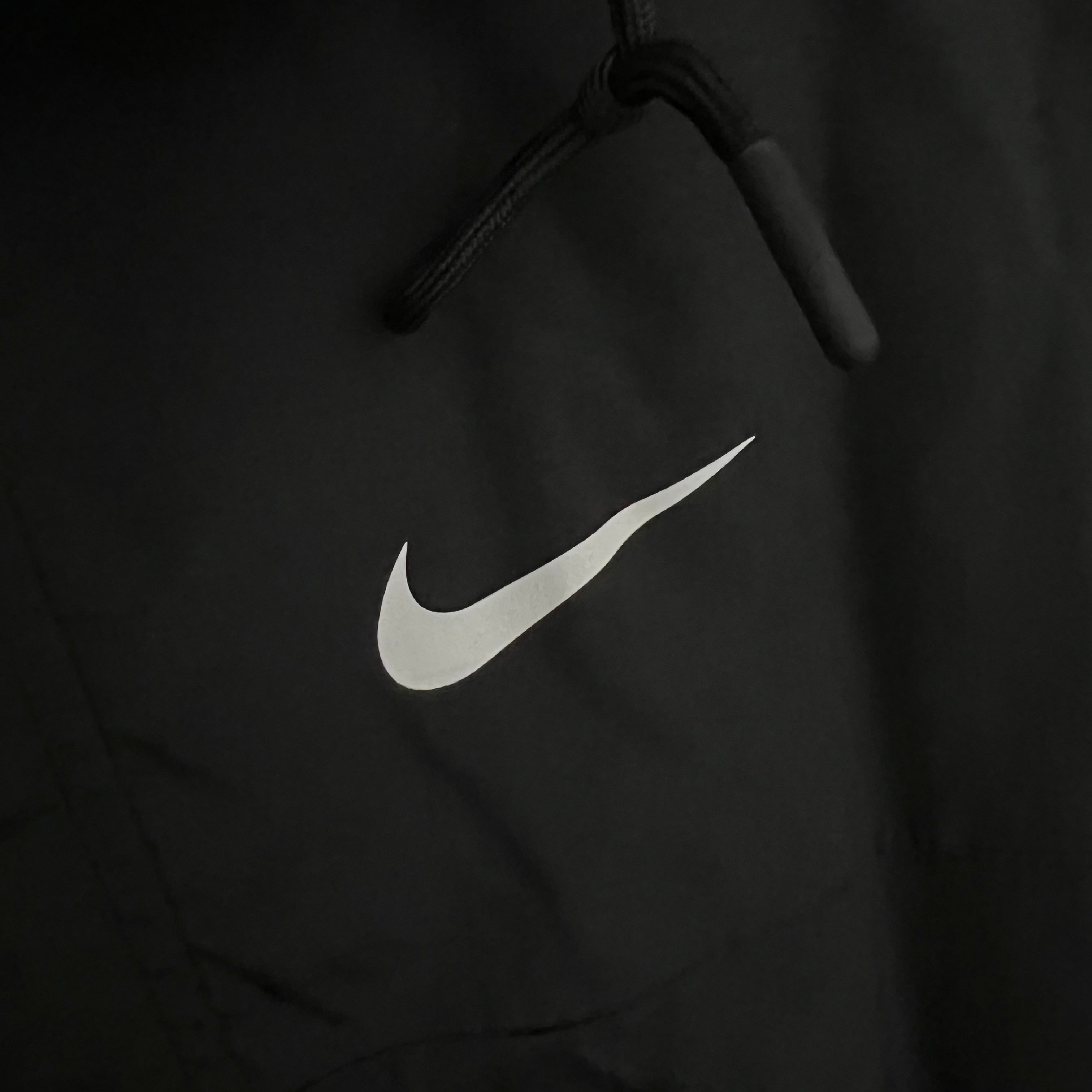 Corta Vento Nike Preto Swoosh
