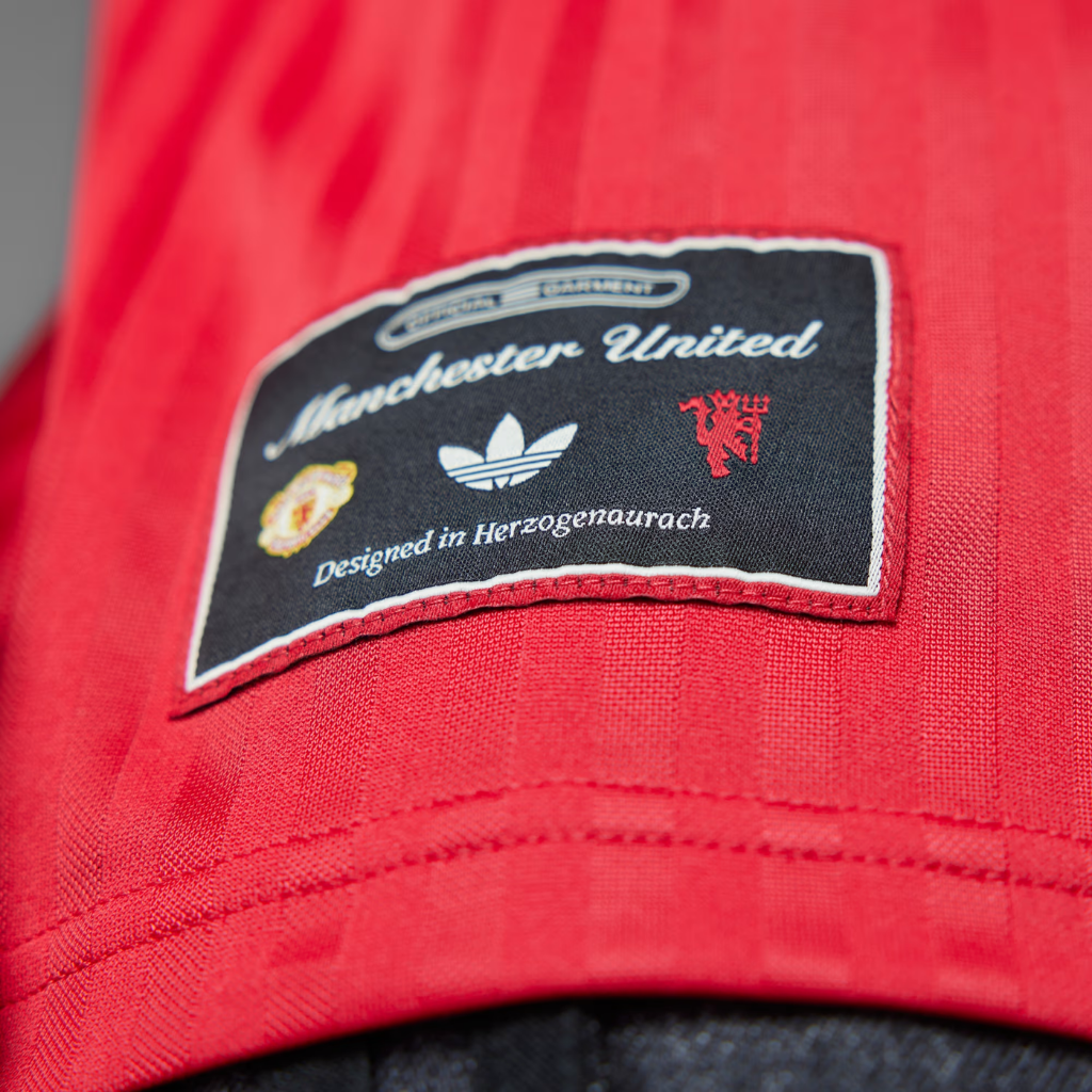 Camisa Manchester United Terrace Icons 25/26 Adidas Vermelha