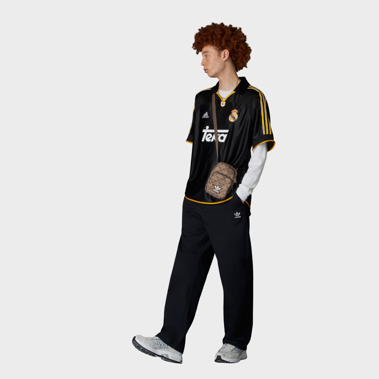 Camisa Retrô Real Madrid II 1999/2000 Adidas