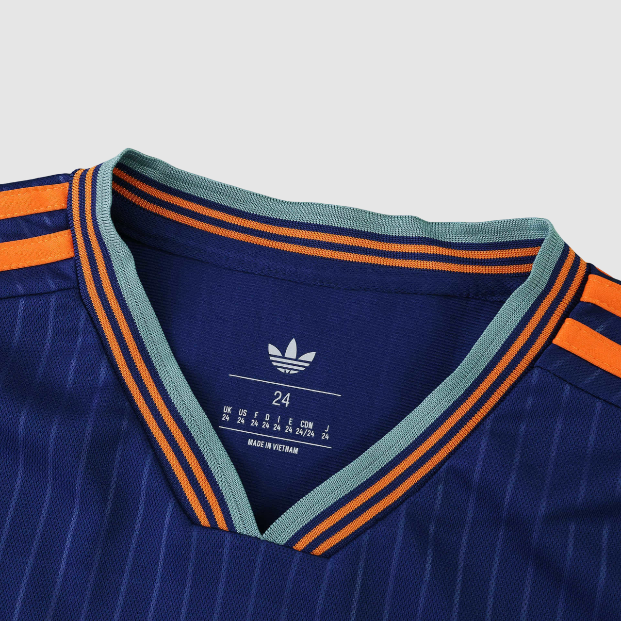 Conjunto Infantil Newcastle II 25/26