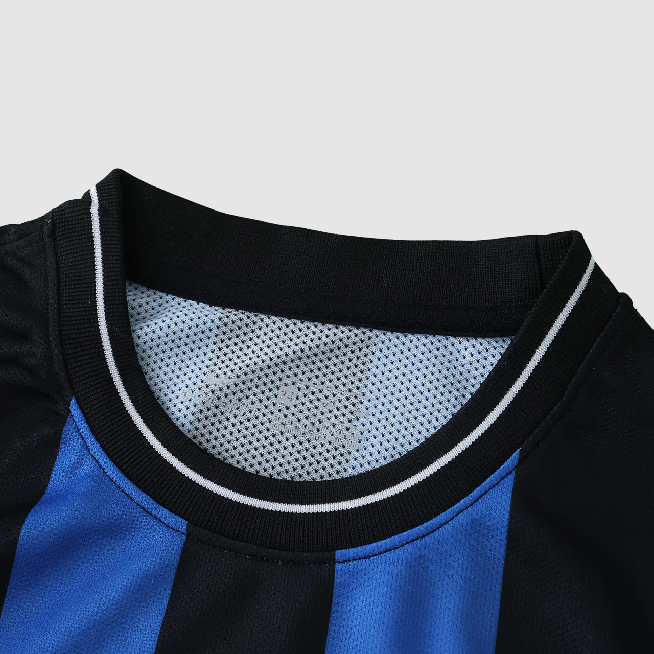 Conjunto Infantil Retrô Inter de Milão I 09/10