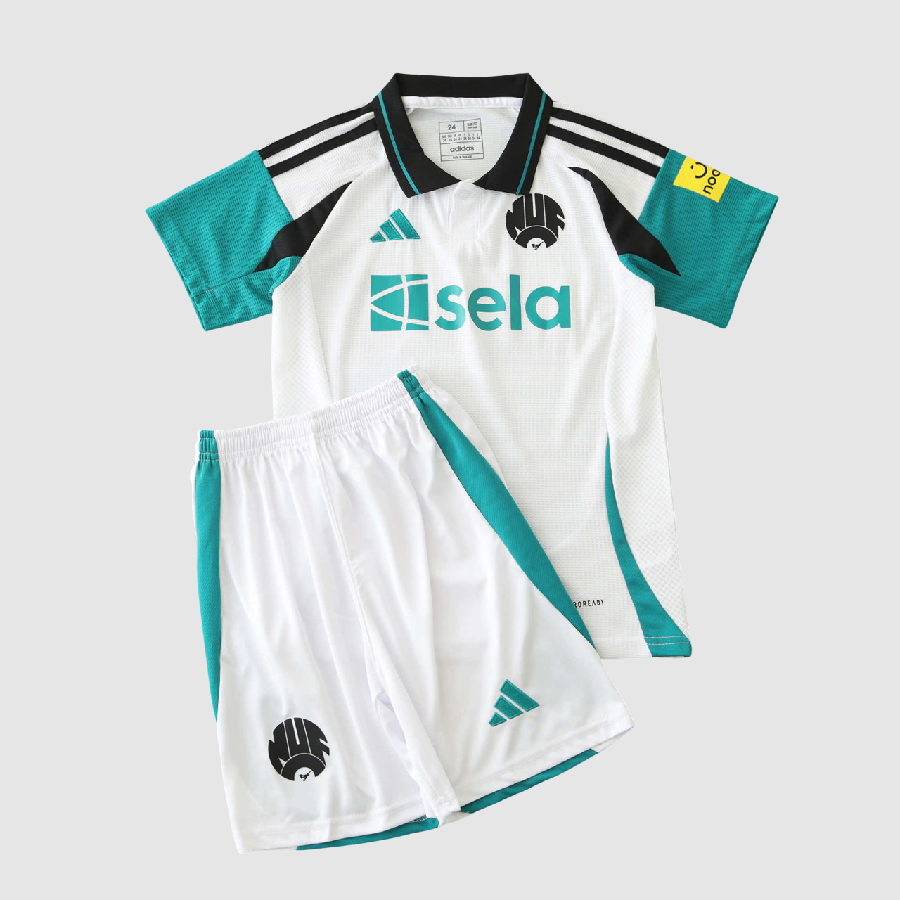 Conjunto Infantil Newcastle III 24/25