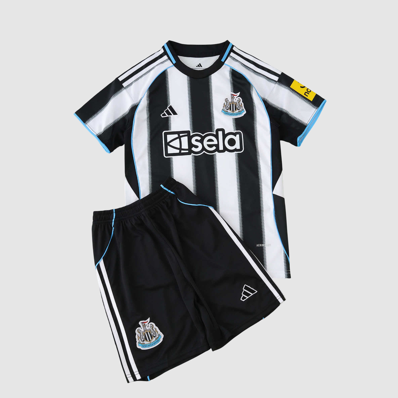 Conjunto Infantil Newcastle I 25/26