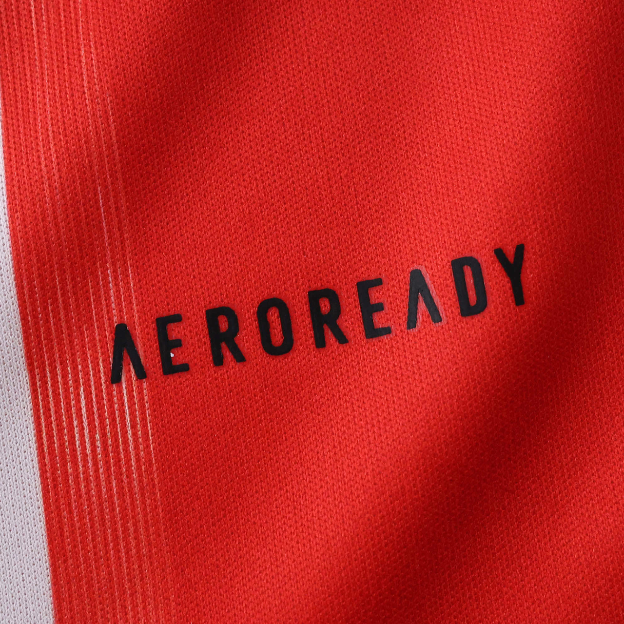 Conjunto Infantil Bayern de Munique I 25/26