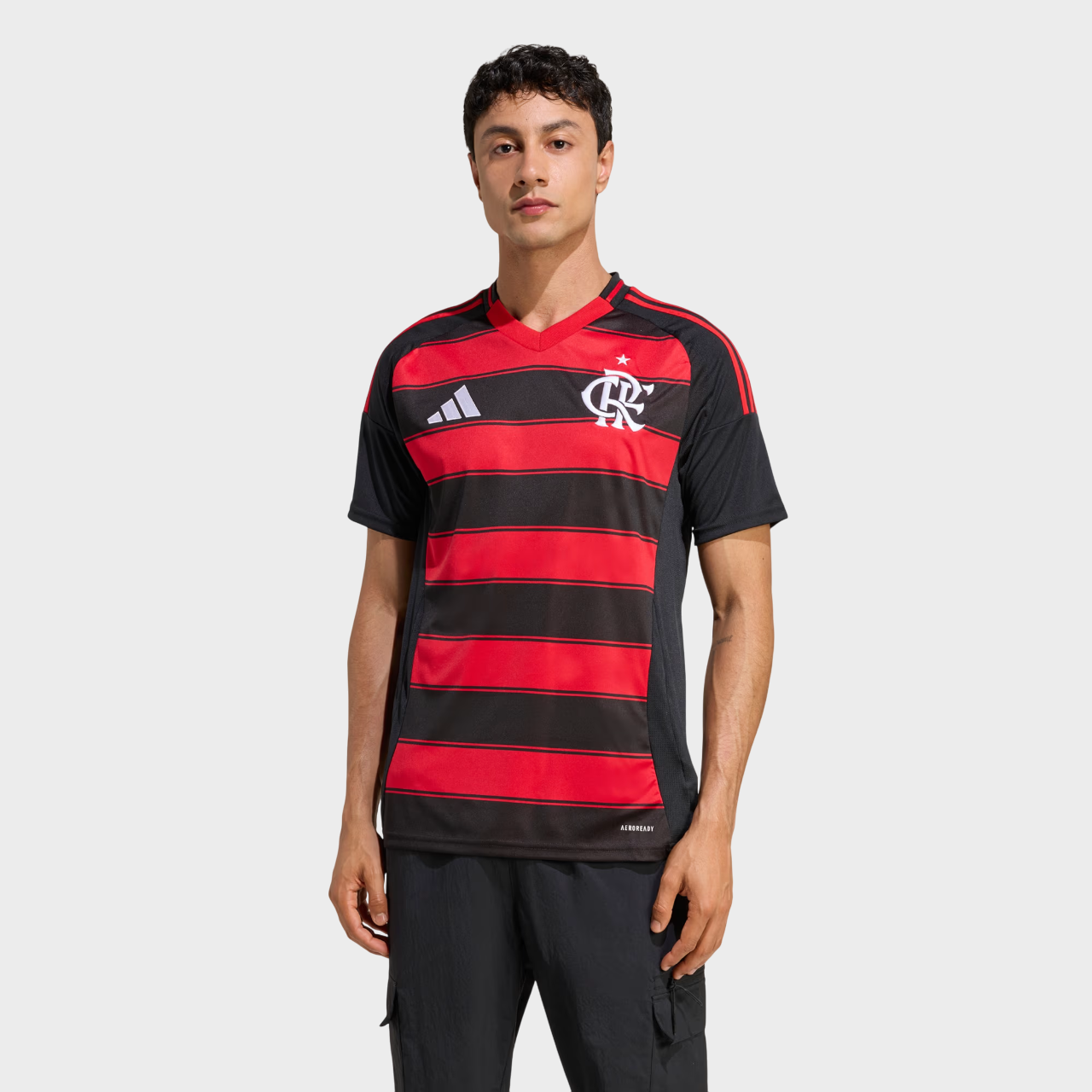 camisa-adidas-flamengo-i-25-26-oficial-masculina-modelo-torcedor-listras-rubro-negras-uniforme-titular-2025-2026-escudo-crf-bordado-gola-v-tecnologia-aeroready-camisa-flamengo-adidas-2025-26-manto-sagrado-rubro-negro-camisa-flamengo-nova-temporada-original-camisa-flamengo-gabigol-pedro-arrascaeta-bruno-henrique-gerson-camisa-do-mengao-adidas-nova-camisa-flamengo-colecao-25-26