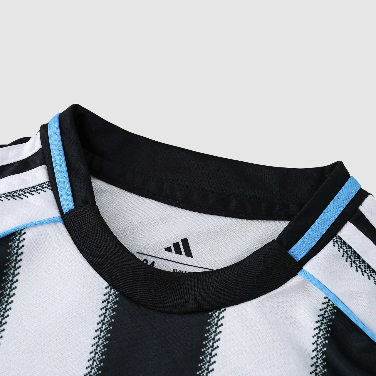 Conjunto Infantil Newcastle I 25/26