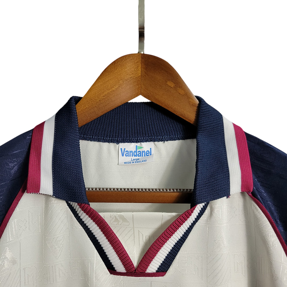 Camisa Retrô West Ham 1997 Iron Maiden Branco