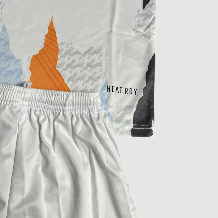 Conjunto Infantil Real Madrid Pré-Jogo 24/25