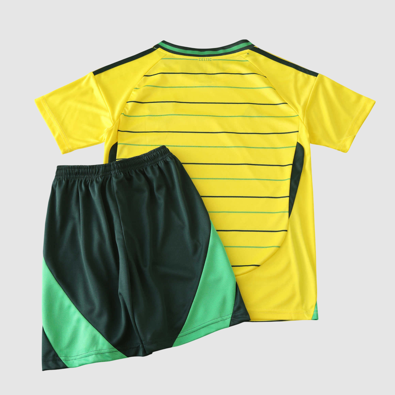 Conjunto Infantil Celtic II 24/25