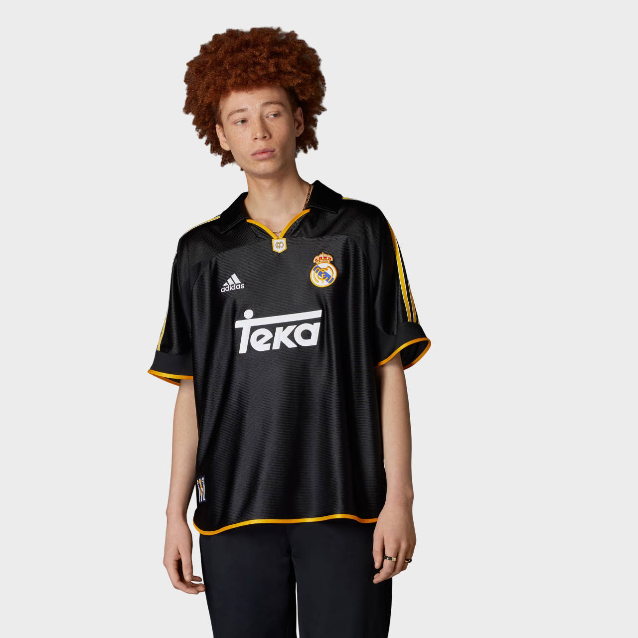 Camisa Retrô Real Madrid II 1999/2000 Adidas