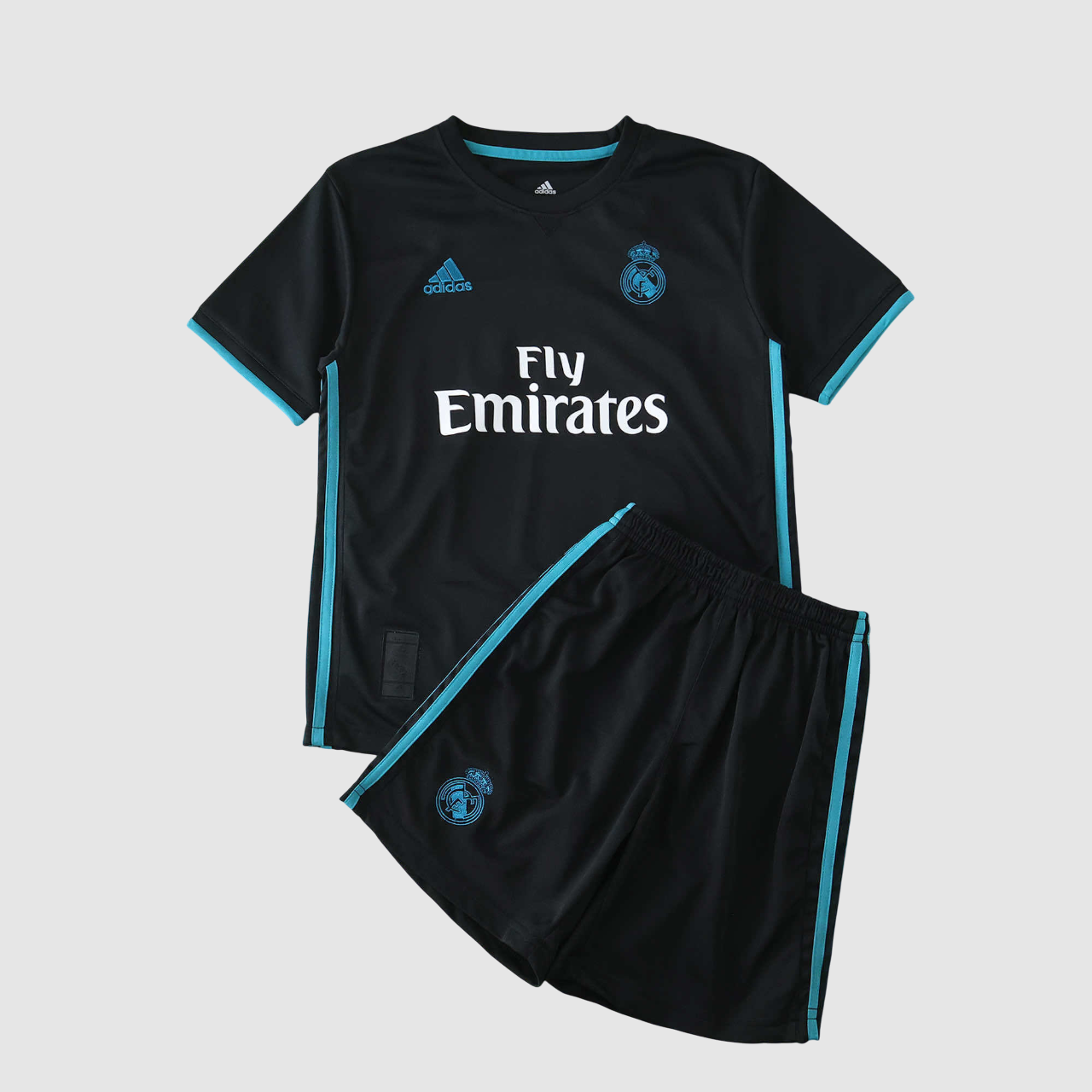 Conjunto Infantil Retrô Real Madrid II 17/18